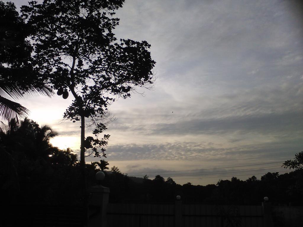 The Breeze Pinnawala Pinnawala  Buitenkant foto